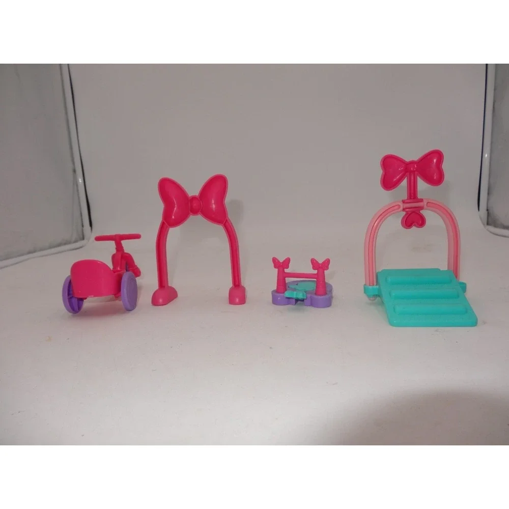 Disney Minnie Mouse Day AT Pet Park Trick‎ Obstacle Set with Pet Figure